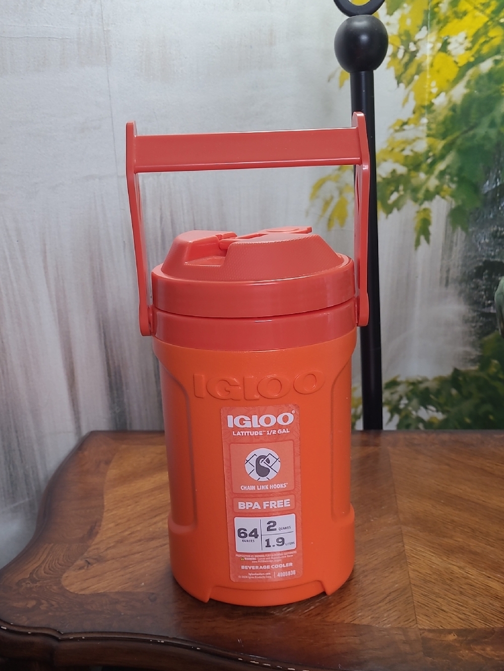Brand new! Igloo Latitude Orange Portable Beverage Cooler with Chain Link Hooks